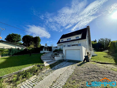 Pavillon - 140 m² - 6 pièces