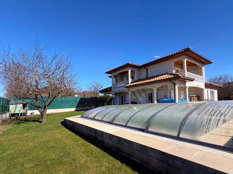 Maison - 206 m² - 6 pièces