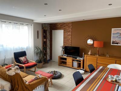 Appartement - 70 m² - 3 pièces