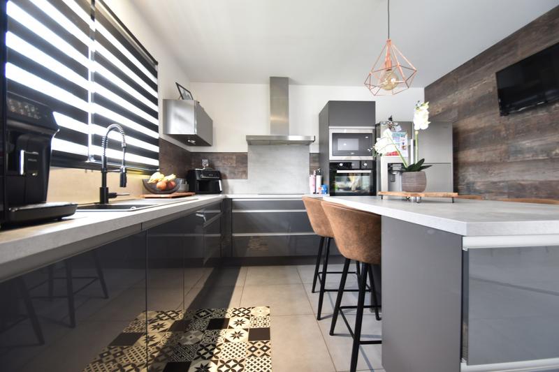 Maison contemporaine - 140 m² - 6 pièces