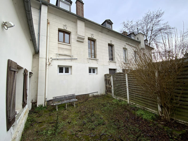 Appartement - 96 m² - 5 pièces