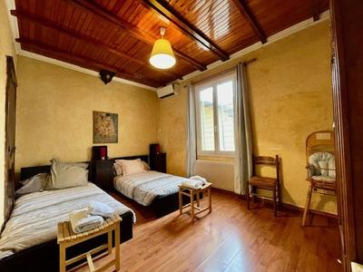 Maison - 295 m² - 4 pièces