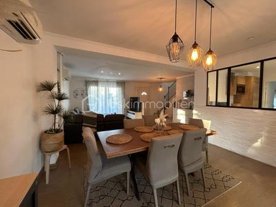 Maison traditionnelle - 155 m² - 6 pièces