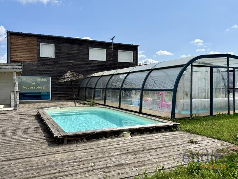 Immeuble de bureaux - 277 m² - 6 pièces