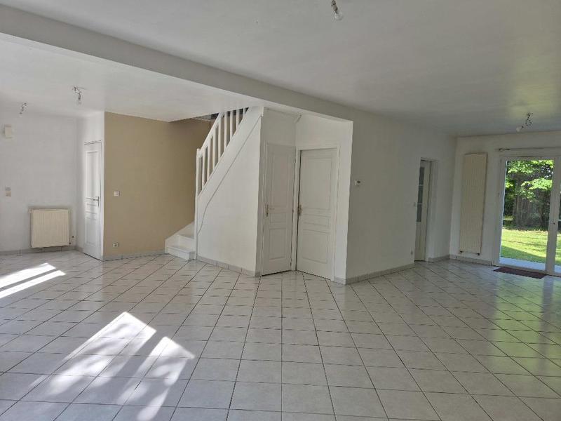 Maison - 210 m² - 8 pièces