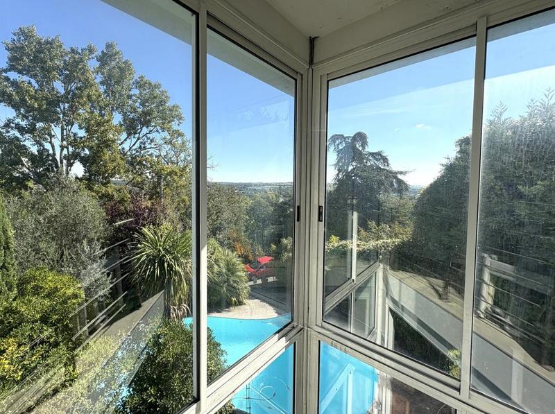 Maison - 195 m² - 7 pièces