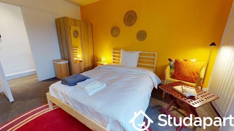 Chambre - 10 m² - 1 pièce