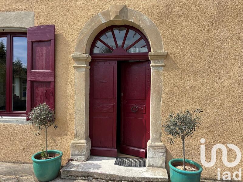 Maison - 196 m² - 7 pièces