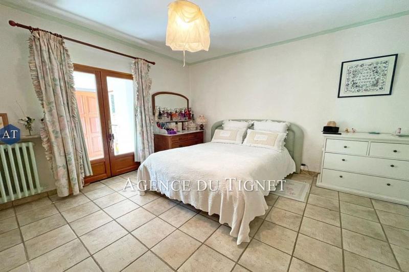 Maison - 180 m² - 6 pièces