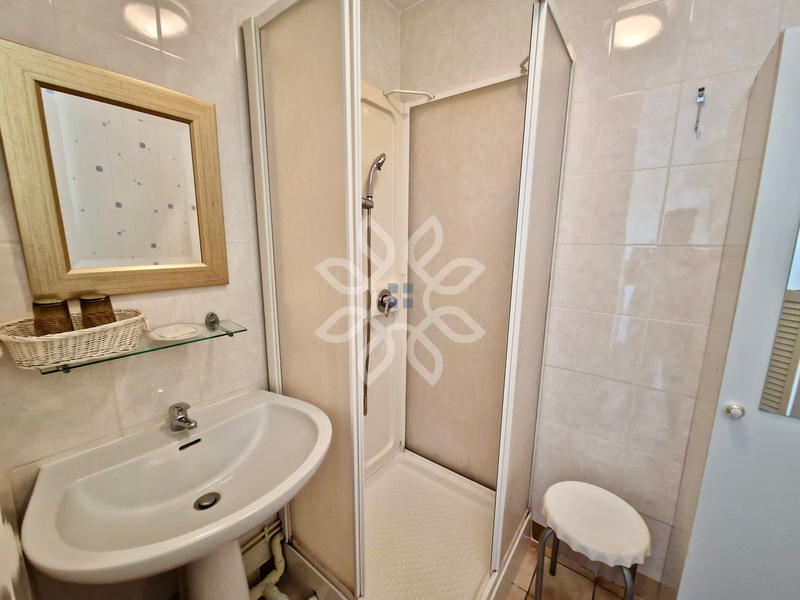 Propriété - 499 m² - 12 pièces