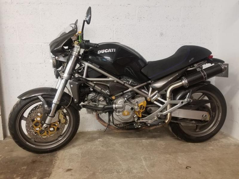 Ducati S4 916 ducati noir 0916 384