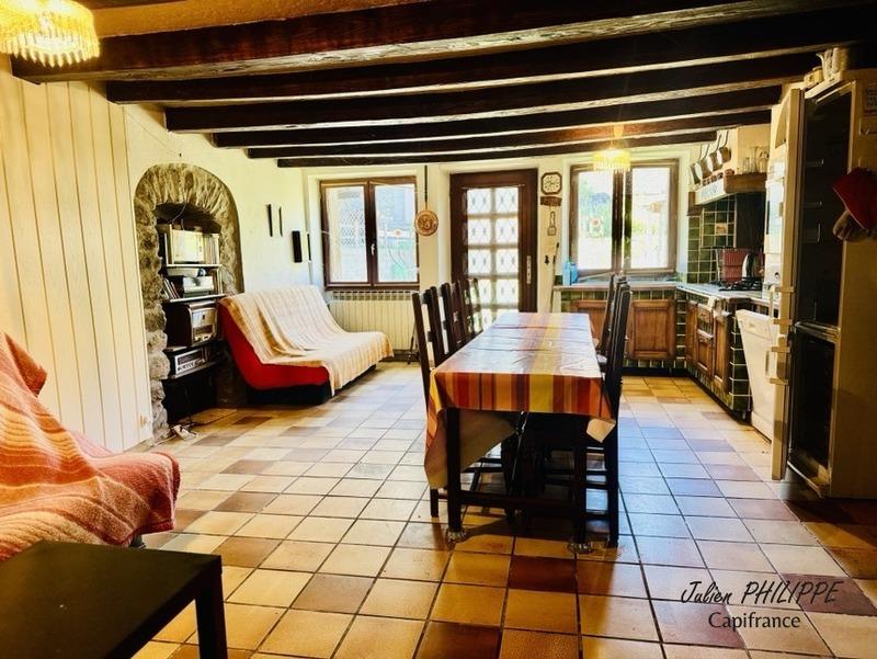 Maison - 101 m² - 6 pièces