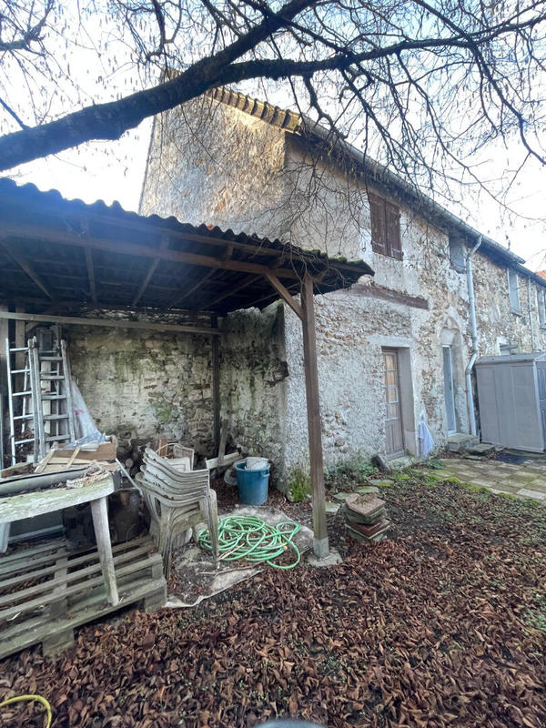 Maison - 90 m² - 4 pièces