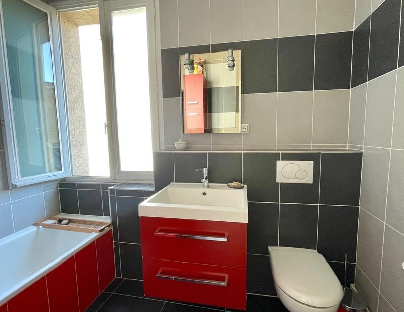 Appartement ancien - 135 m² - 8 pièces