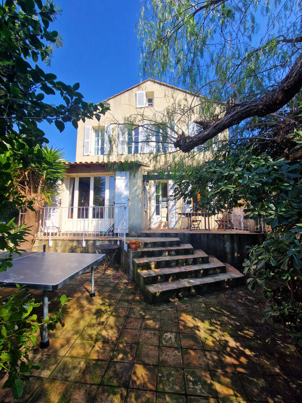 Maison - 101 m² - 5 pièces