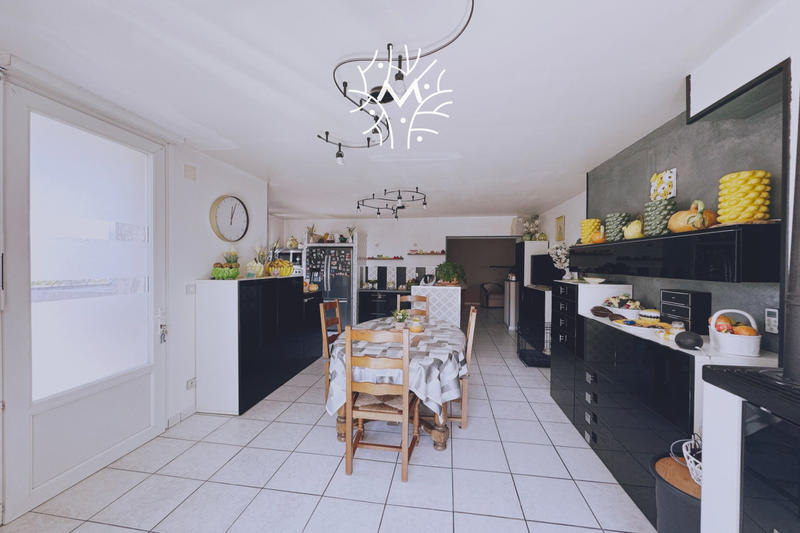 Maison - 188 m² - 6 pièces