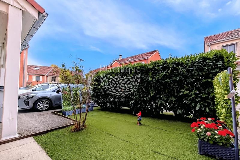 Maison - 96 m² - 5 pièces