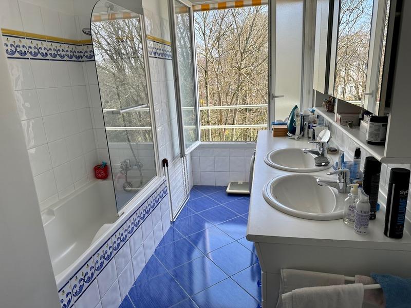 Appartement - 162 m² - 8 pièces