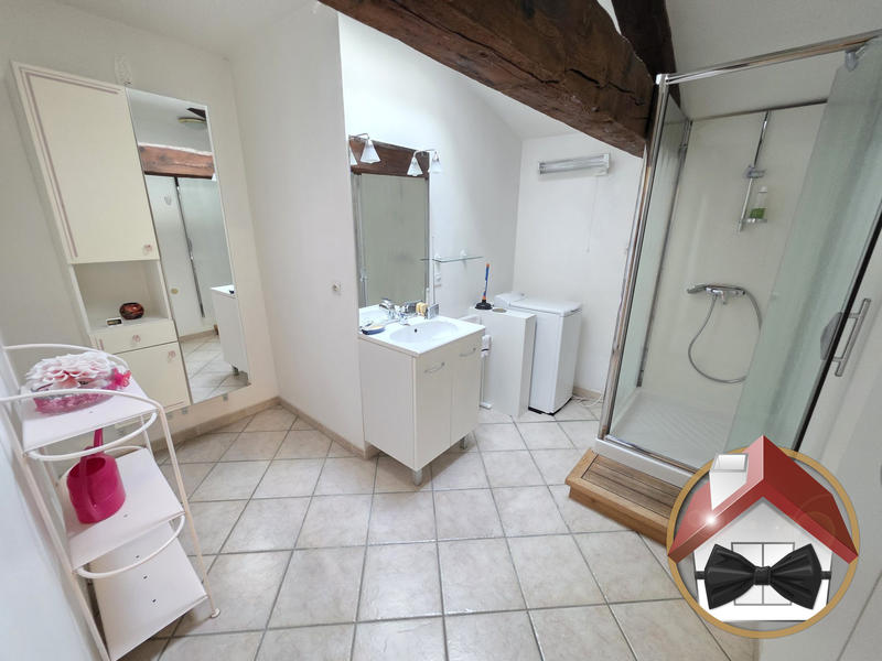 Appartement - 243 m² - 6 pièces