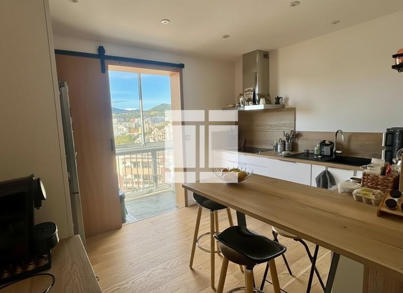 Appartement - 82 m² - 3 pièces