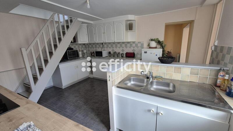 Maison de bourg - 230 m² - 8 pièces