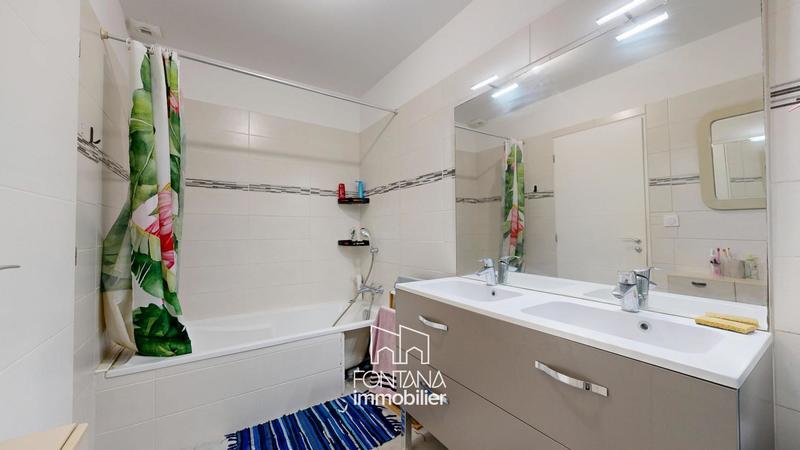 Maison - 93 m² - 4 pièces