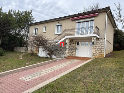 Maison - 138 m² - 6 pièces