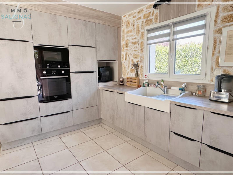 Maison - 140 m² - 5 pièces