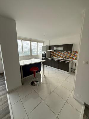 Appartement - 60 m² - 2 pièces