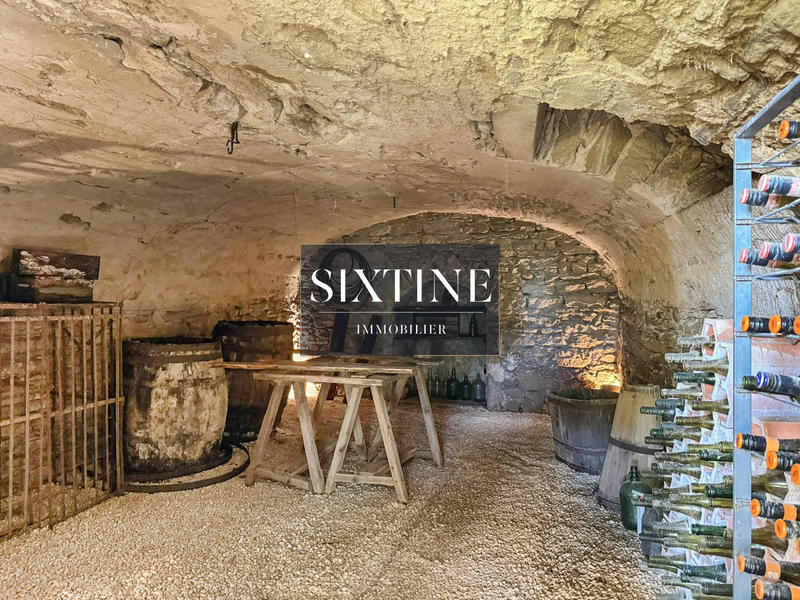Maison ancienne - 219 m² - 7 pièces