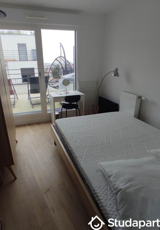 Chambre - 11 m² - 1 pièce