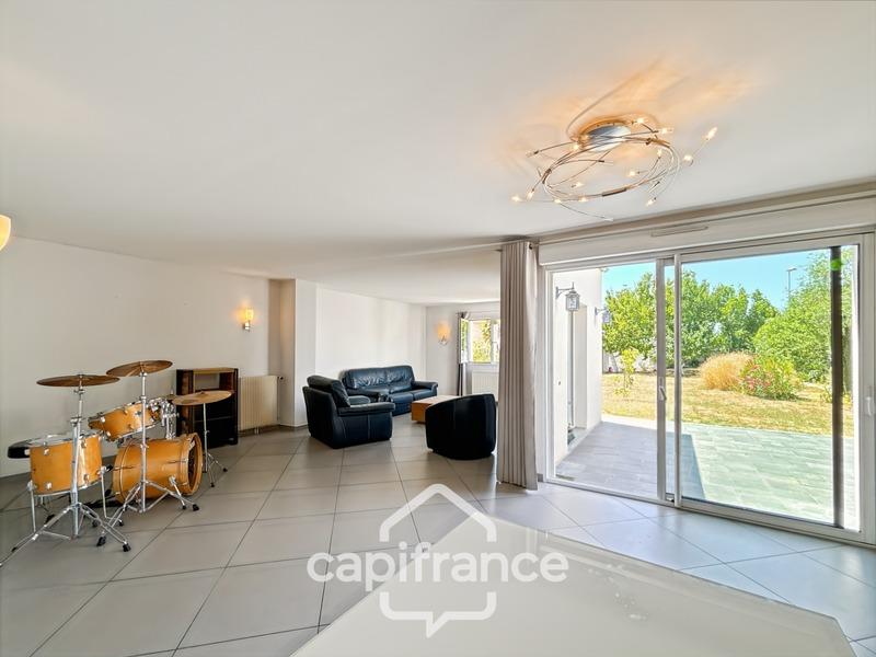 Maison - 177 m² - 6 pièces