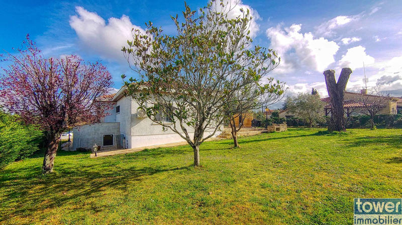 Maison - 163 m² - 6 pièces