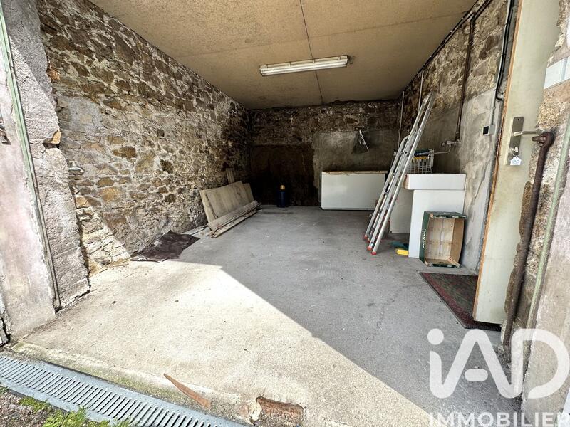 Maison - 99 m² - 6 pièces