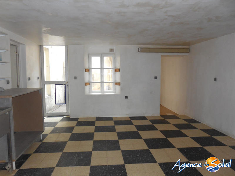 Local commercial - 230 m² - 6 pièces