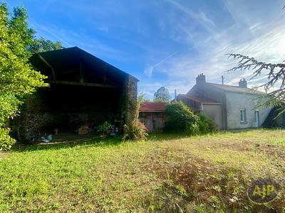 Maison - 92 m² - 4 pièces