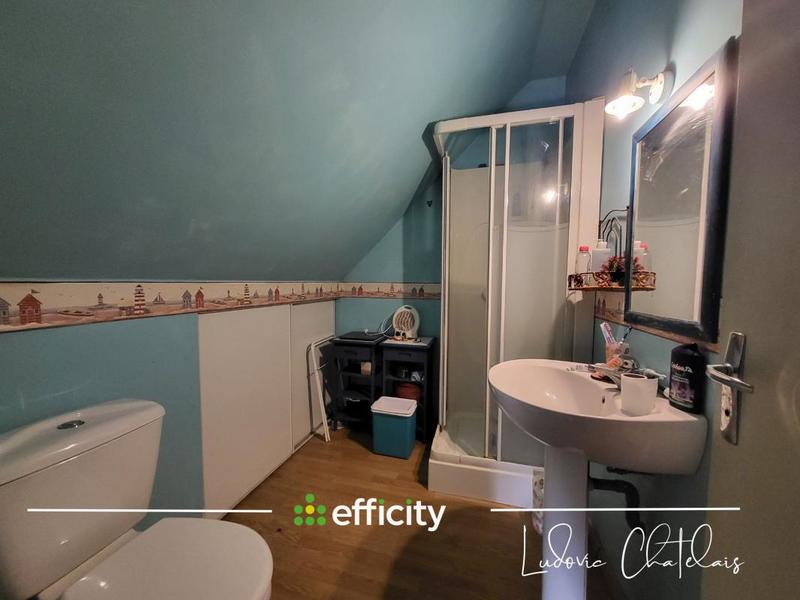 Maison - 235 m² - 8 pièces