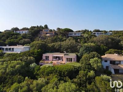 Maison - 136 m² - 4 pièces