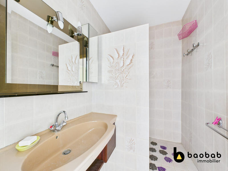 Appartement - 81 m² - 4 pièces