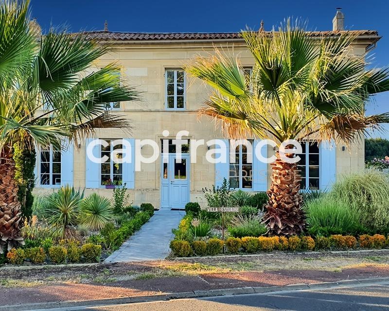 Propriété - 322 m² - 11 pièces