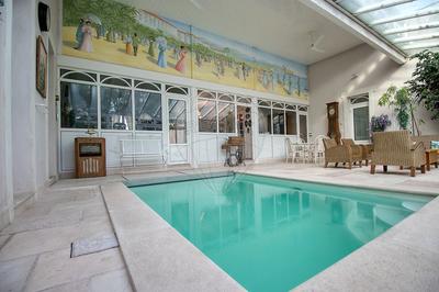 Maison - 200 m² - 9 pièces