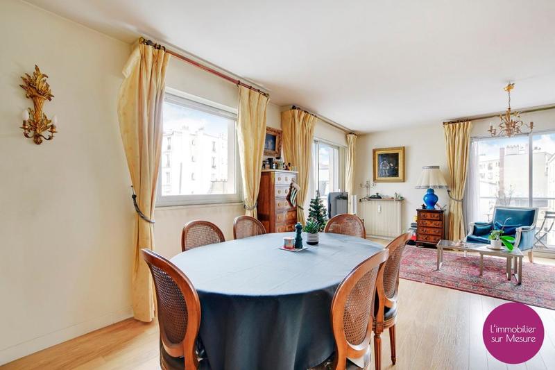 Appartement - 95 m² - 5 pièces