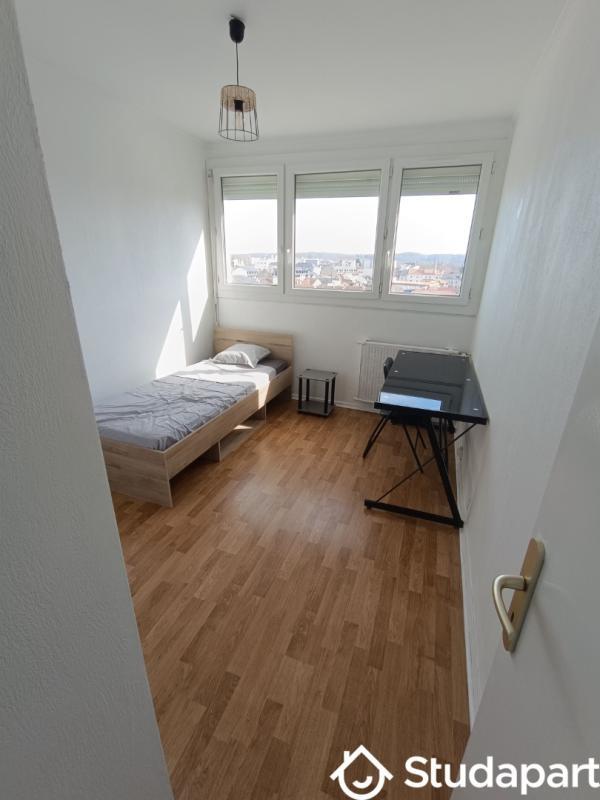Chambre - 11 m² - 1 pièce