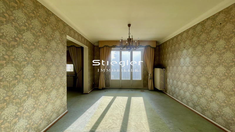 Maison - 203 m² - 10 pièces