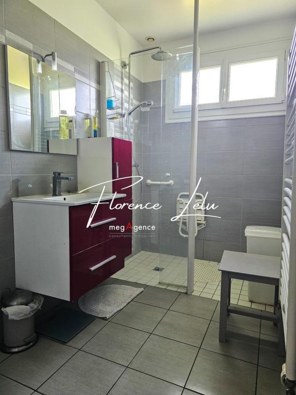 Maison traditionnelle - 112 m² - 6 pièces