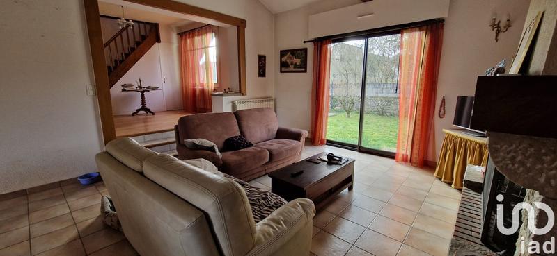 Maison - 185 m² - 8 pièces