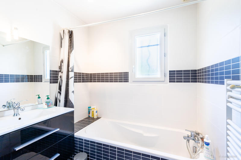 Villa - 96 m² - 5 pièces