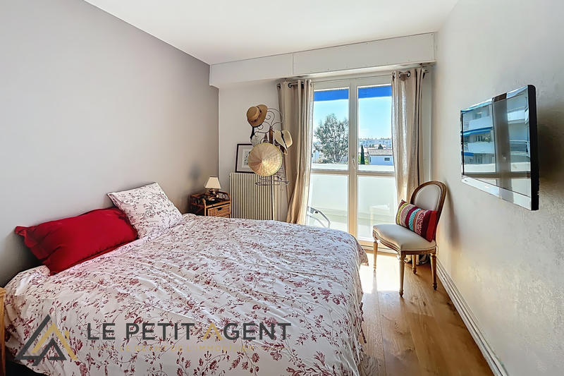 Appartement - 75 m² - 3 pièces