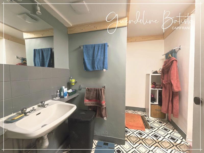 Maison - 200 m² - 6 pièces