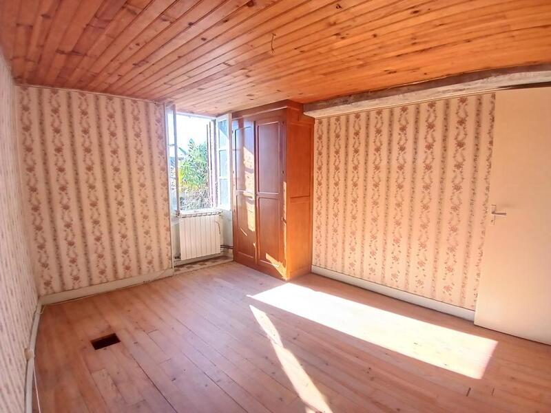 Maison en pierre - 190 m² - 4 pièces